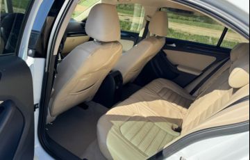 Volkswagen Jetta 2.0 TSI Highline DSG - Foto #9