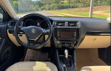 Volkswagen Jetta 2.0 TSI Highline DSG - Foto #10