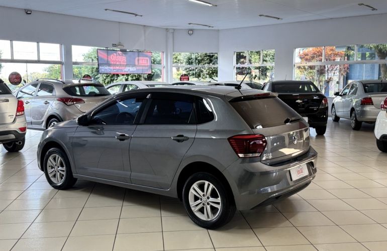 Volkswagen Polo 1.0 (Flex) - Foto #3