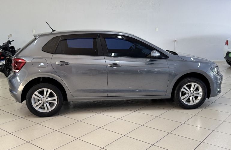 Volkswagen Polo 1.0 (Flex) - Foto #6