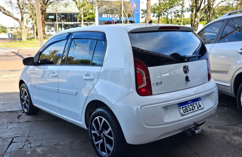 Volkswagen Up! 1.0 12v E-Flex high up! - Foto #3