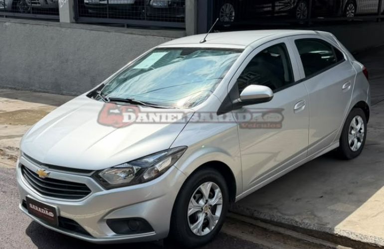 Chevrolet Onix 1.0 MPFi LT 8v - Foto #2
