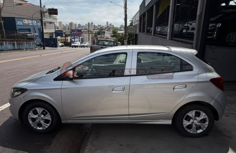 Chevrolet Onix 1.0 MPFi LT 8v - Foto #3