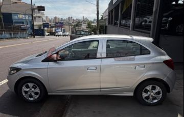 Chevrolet Onix 1.0 MPFi LT 8v - Foto #3
