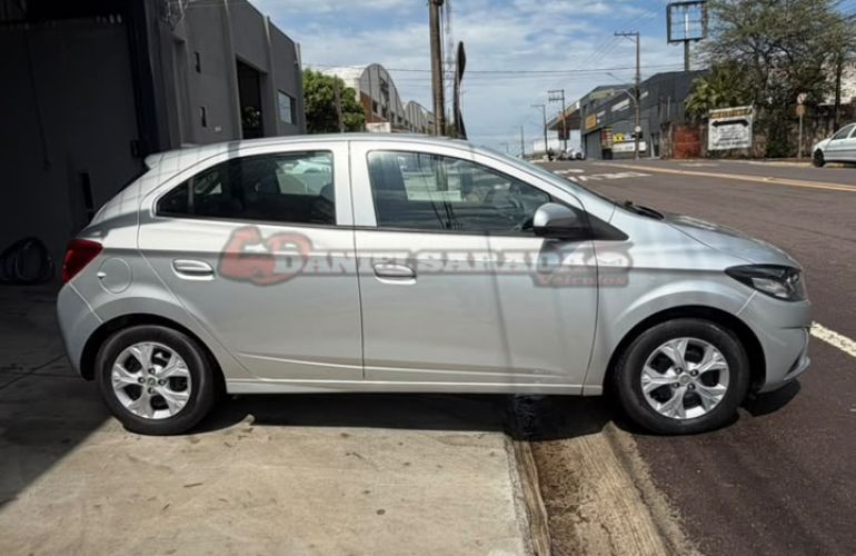 Chevrolet Onix 1.0 MPFi LT 8v - Foto #4