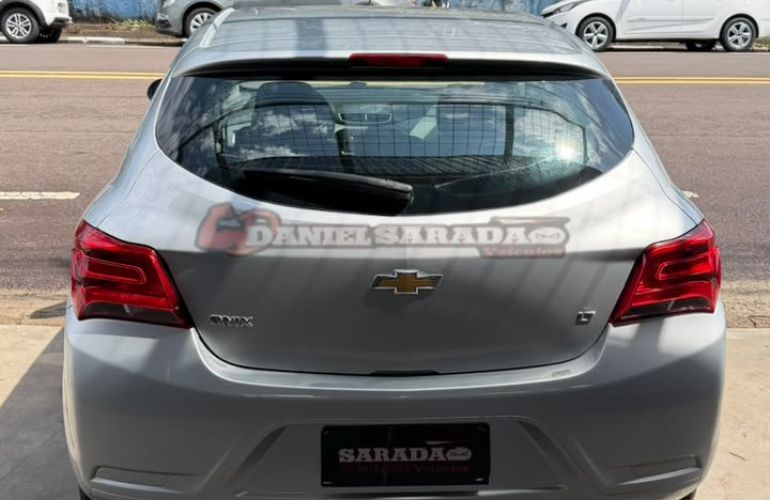 Chevrolet Onix 1.0 MPFi LT 8v - Foto #6