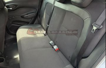 Chevrolet Onix 1.0 MPFi LT 8v - Foto #8