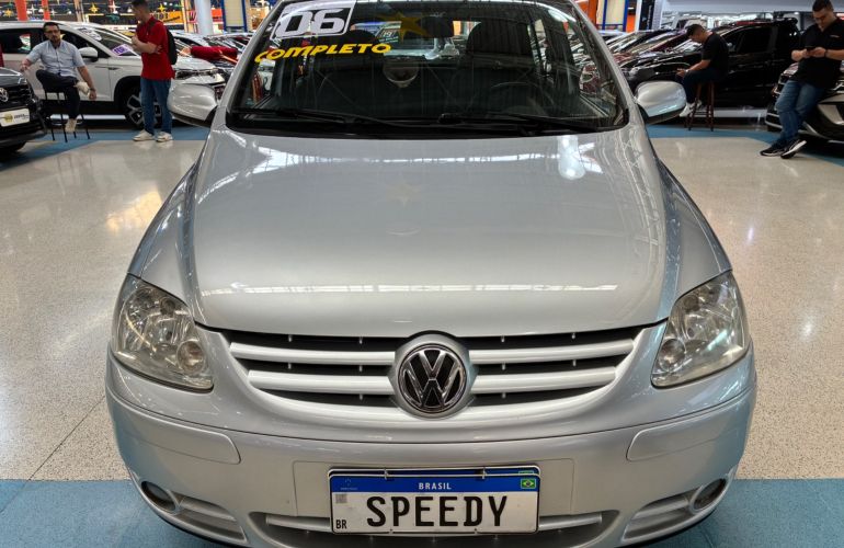 Volkswagen Fox 1.6 Mi Plus 8v - Foto #3