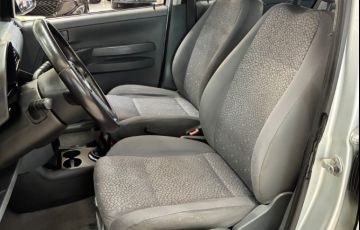 Volkswagen Fox 1.6 Mi Plus 8v - Foto #10