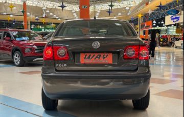 Volkswagen Polo Sedan 1.6 Mi 8v - Foto #5