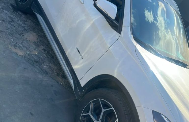 BMW X1 2.0 sDrive20i X-Line ActiveFlex - Foto #3