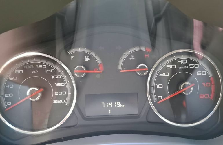 Fiat Palio Attractive 1.4 8V (Flex) - Foto #2