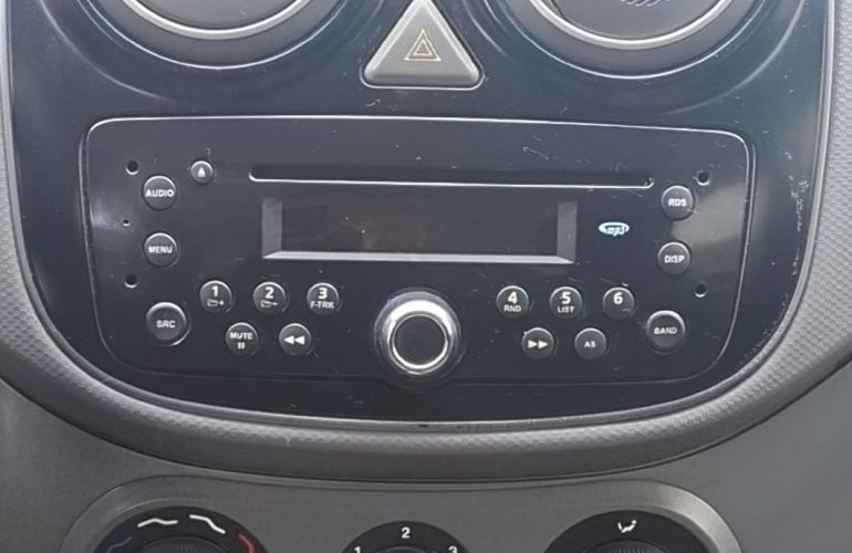 Fiat Palio Attractive 1.4 8V (Flex) - Foto #4