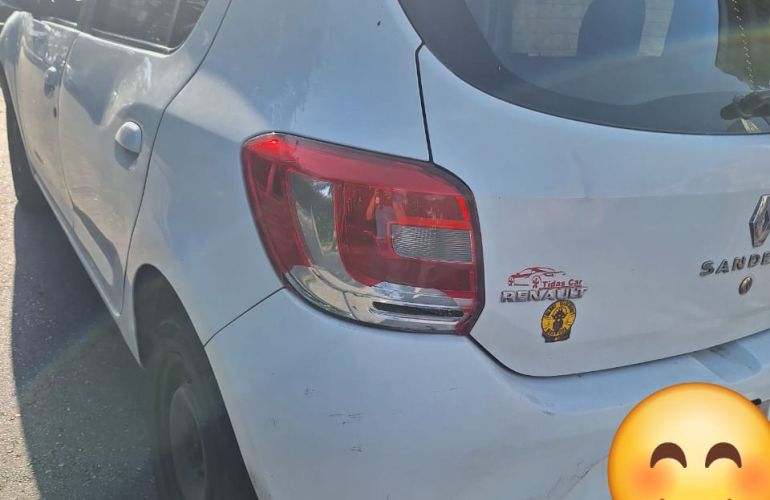 Renault Sandero Authentique Plus 1.0 16V (Flex) - Foto #4