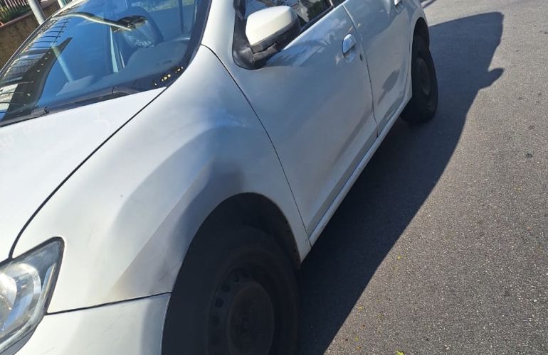 Renault Sandero Authentique Plus 1.0 16V (Flex) - Foto #6
