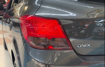 Chevrolet Onix 1.0 MPFi Joy 8v - Foto #9