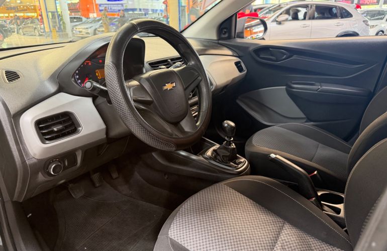 Chevrolet Onix 1.0 MPFi Joy 8v - Foto #10
