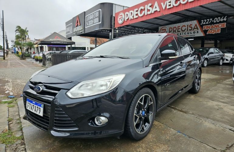 Ford Focus Fastback Titanium 2.0 PowerShift - Foto #7