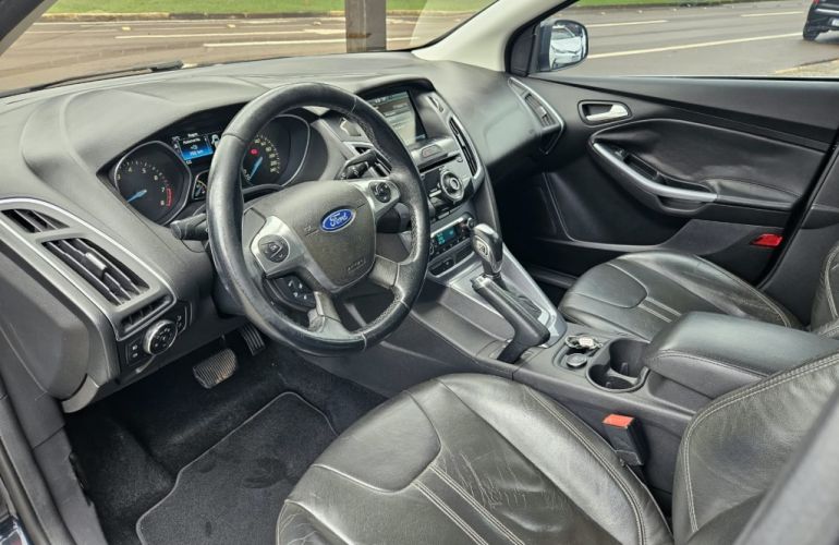 Ford Focus Fastback Titanium 2.0 PowerShift - Foto #9