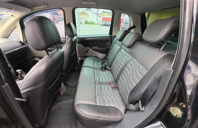 Fiat Idea 1.8 MPi Hlx 8v - Foto #8