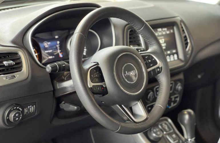 Jeep Compass 2.0 16V Longitude 4x4 - Foto #4