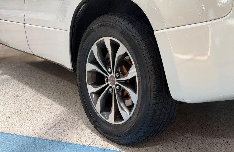 Suzuki Grand Vitara 2.0 4x2 16v - Foto #4