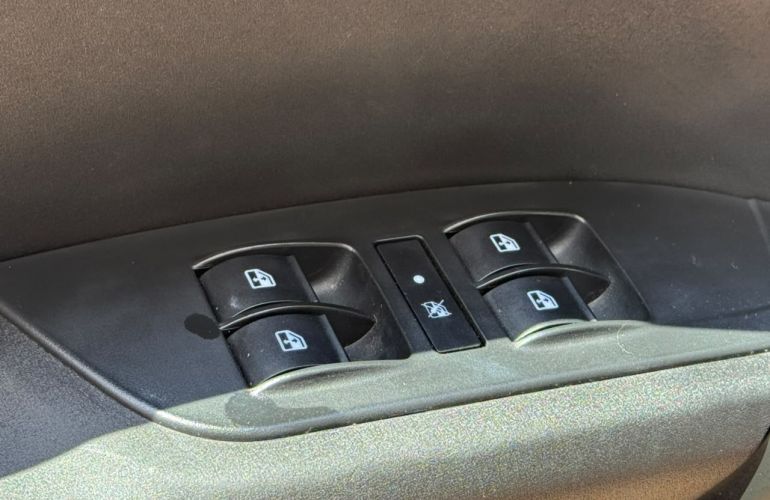 Fiat Cronos 1.3 Firefly Drive Gsr - Foto #8