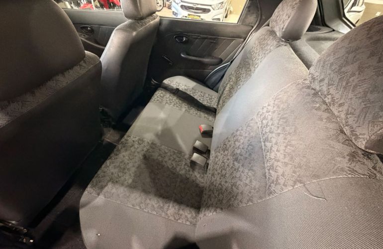 Fiat Palio 1.0 MPi Fire 8V Flex 4p Manual - Foto #8