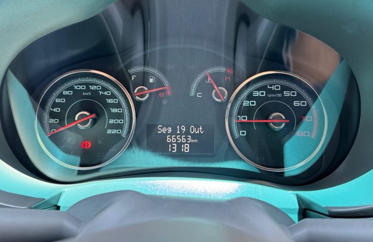 Fiat Palio 1.4 MPi Attractive 8v - Foto #4