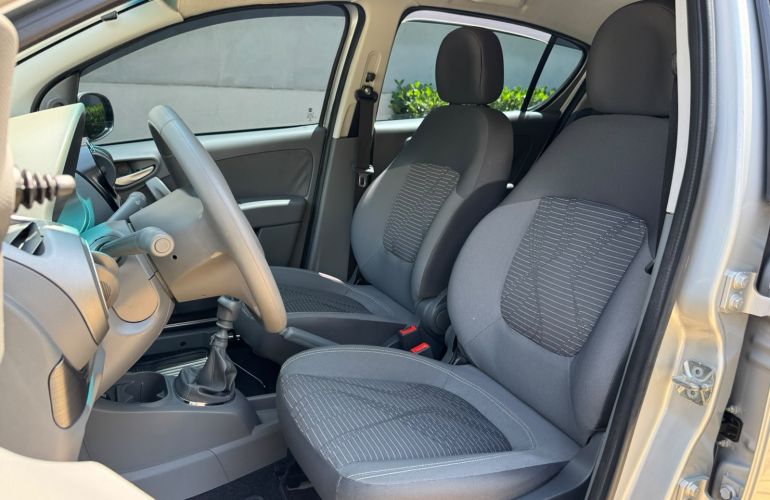 Fiat Palio 1.4 MPi Attractive 8v - Foto #10