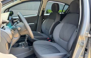 Fiat Palio 1.4 MPi Attractive 8v - Foto #10