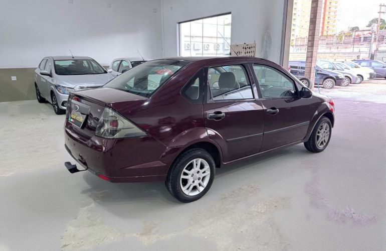Ford Fiesta 1.6 MPi Sedan 8V Flex 4p Manual - Foto #3