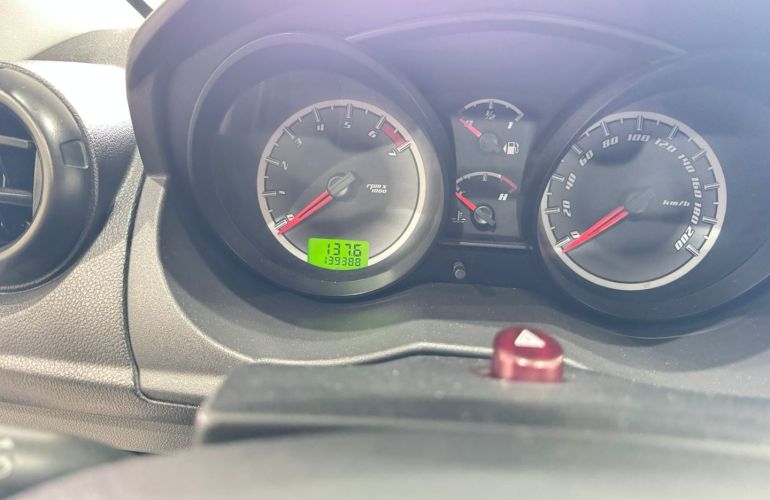 Ford Fiesta 1.6 MPi Sedan 8V Flex 4p Manual - Foto #9