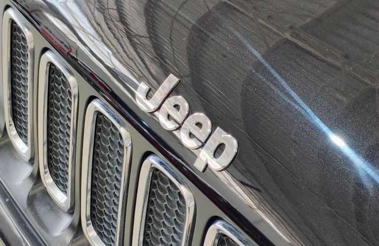 Jeep Renegade 2.0 16V Turbo Longitude 4x4 - Foto #6
