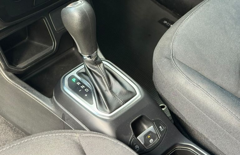 Jeep Renegade 1.8 16v - Foto #9