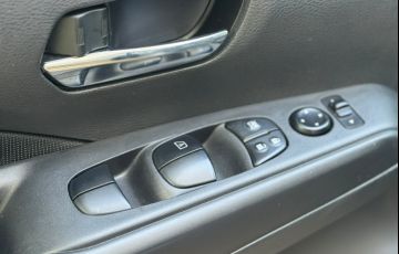 Nissan Kicks 1.6 16V Sense - Foto #8