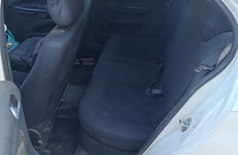 Volkswagen Gol 1.6 MSI Comfortline (Flex) - Foto #3