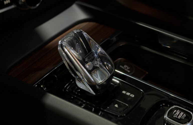 Volvo XC60 2.0 T8 Inscription AWD - Foto #6