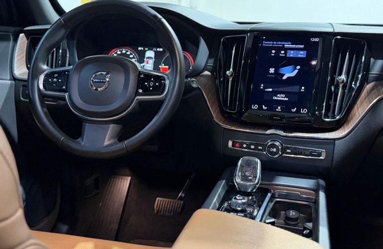 Volvo XC60 2.0 T8 Inscription AWD - Foto #10