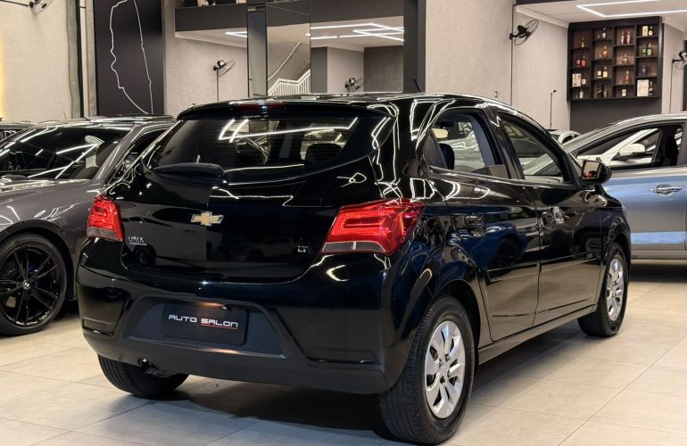 Chevrolet Onix 1.4 MPFi LT 8v - Foto #4