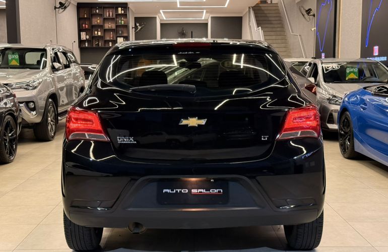 Chevrolet Onix 1.4 MPFi LT 8v - Foto #5