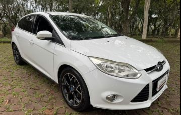 Ford Focus Hatch Titanium 2.0 16V - Foto #2