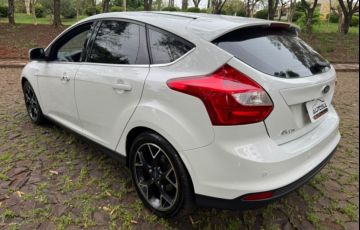 Ford Focus Hatch Titanium 2.0 16V - Foto #6