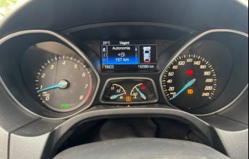 Ford Focus Hatch Titanium 2.0 16V - Foto #8