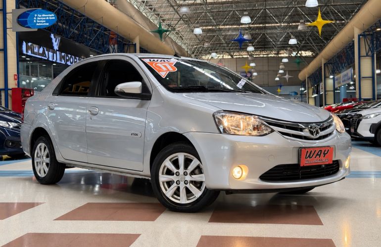 Toyota Etios 1.5 Xls Sedan 16v - Foto #3
