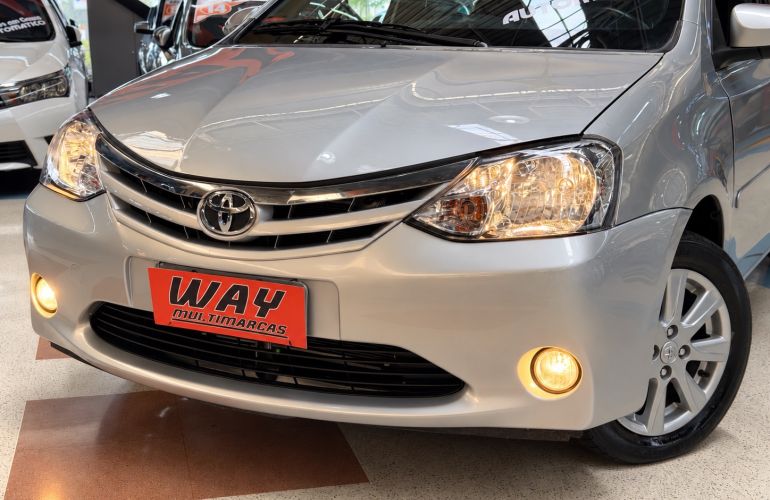 Toyota Etios 1.5 Xls Sedan 16v - Foto #4