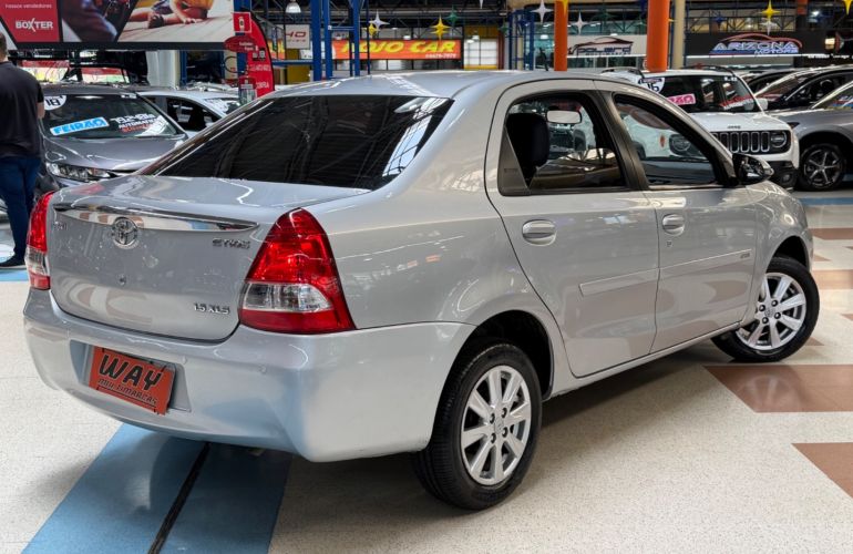 Toyota Etios 1.5 Xls Sedan 16v - Foto #6