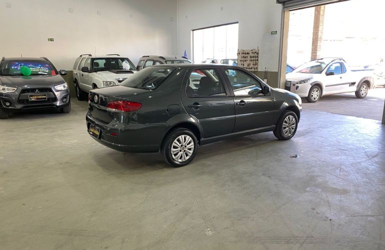 Fiat Siena 1.0 MPi El Celebration 8V Flex 4p Manual - Foto #2