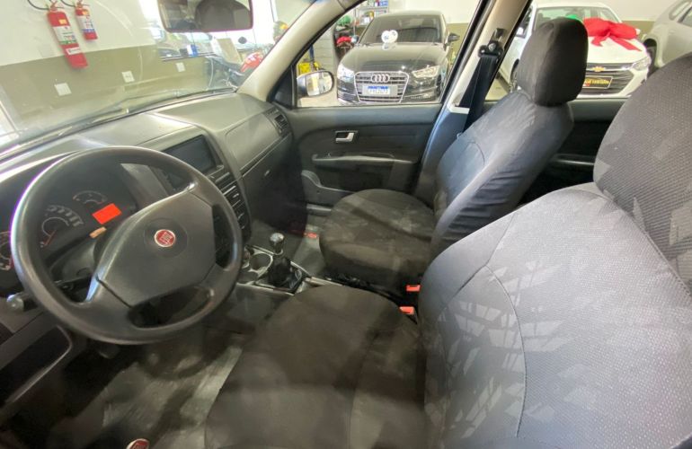 Fiat Siena 1.0 MPi El Celebration 8V Flex 4p Manual - Foto #7