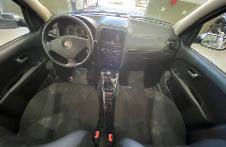 Fiat Siena 1.0 MPi El Celebration 8V Flex 4p Manual - Foto #8